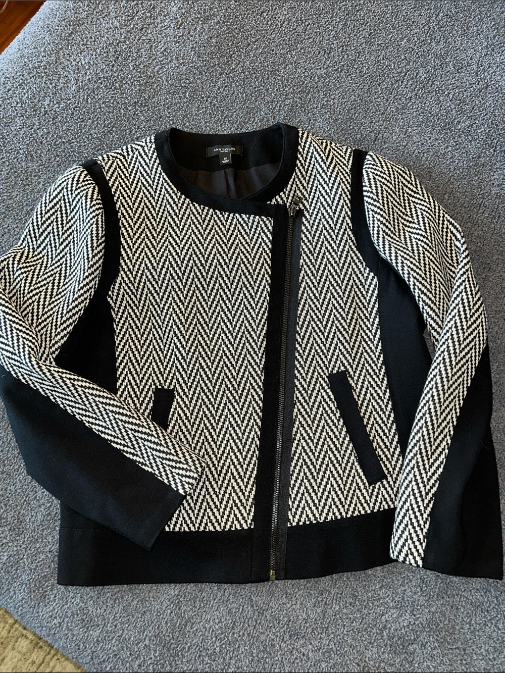 Ann Taylor Black & White Herringbone Zip Blazer